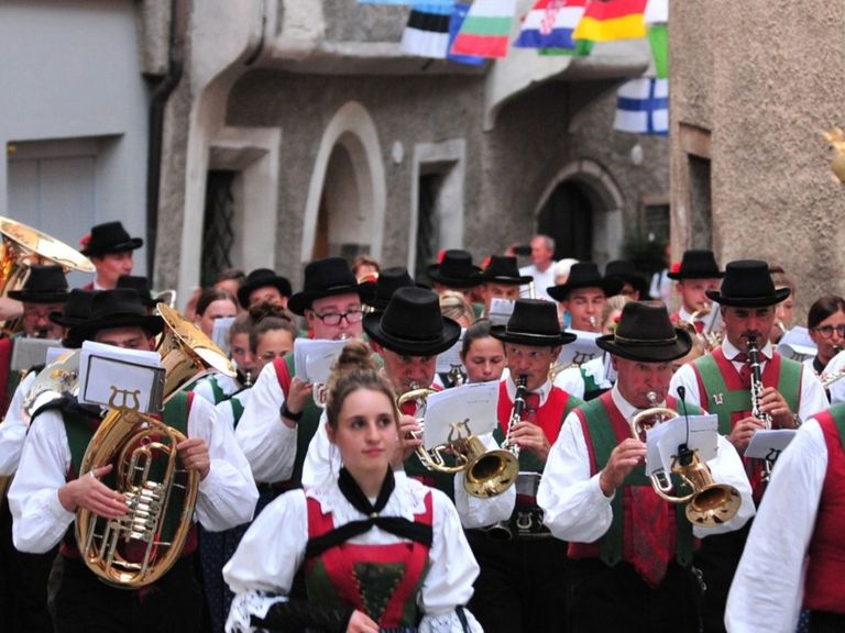 Konzert der Bürgerkapelle Klausen in Dorf Tirol